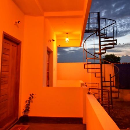 Dkv Beach View Bahur Екстериор снимка